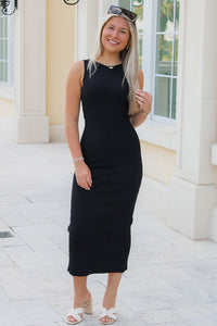 Sleek & Sexy Sleeveless Bodycon Dress - Black
