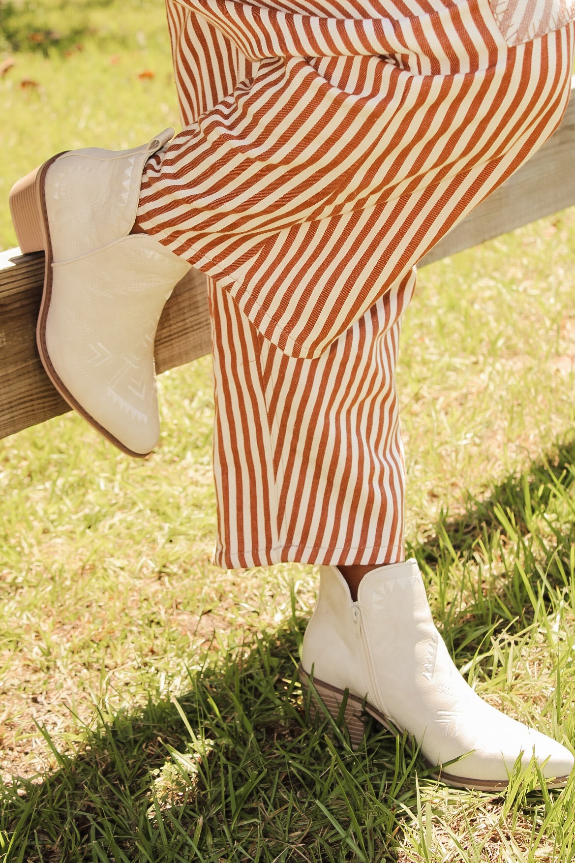 The Harper Block Heel Ankle Bootie - Lt Gray