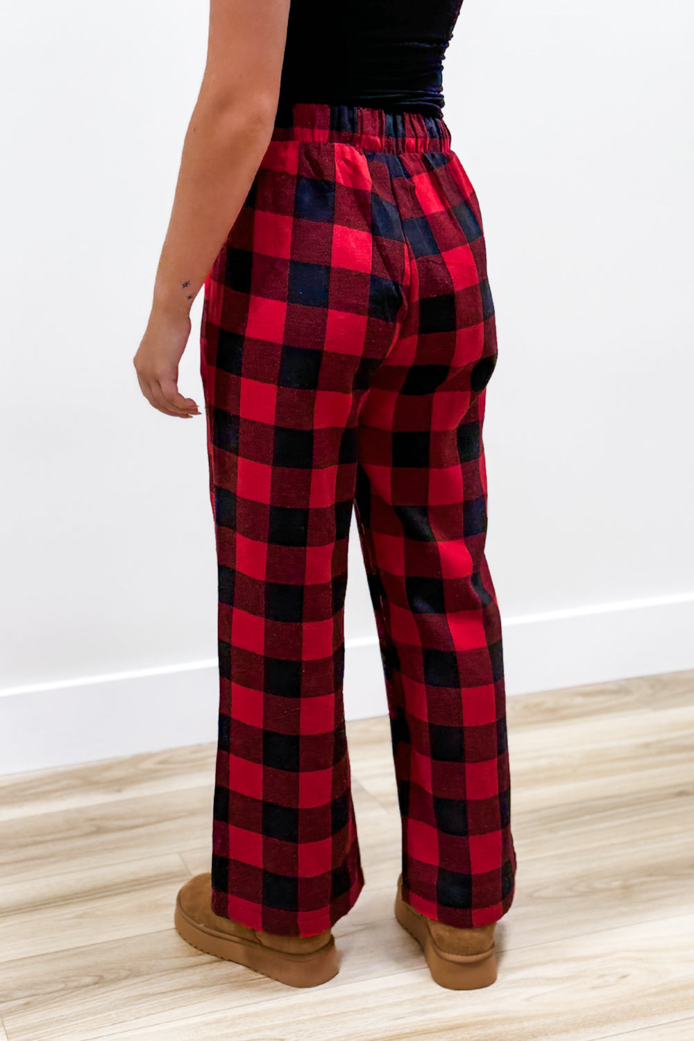Cozy Dreams Plaid Pajama Pants - Red/Black | Makk Fashions