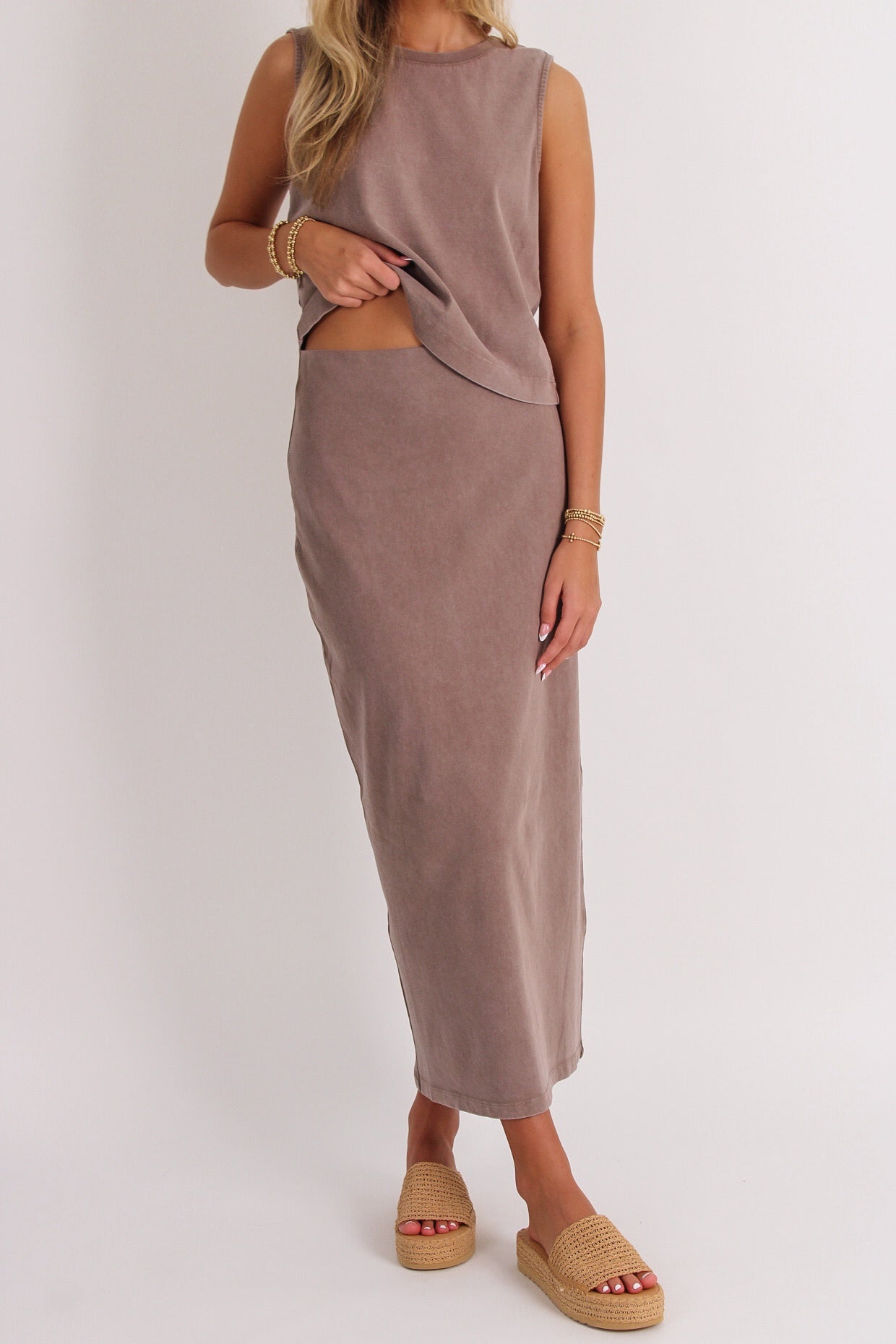 Z Supply: Gail Midi Skirt - Perfectly Taupe – Makk Fashions