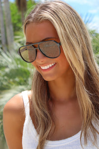 Otra: Stevie Sunglasses - Black/Olive