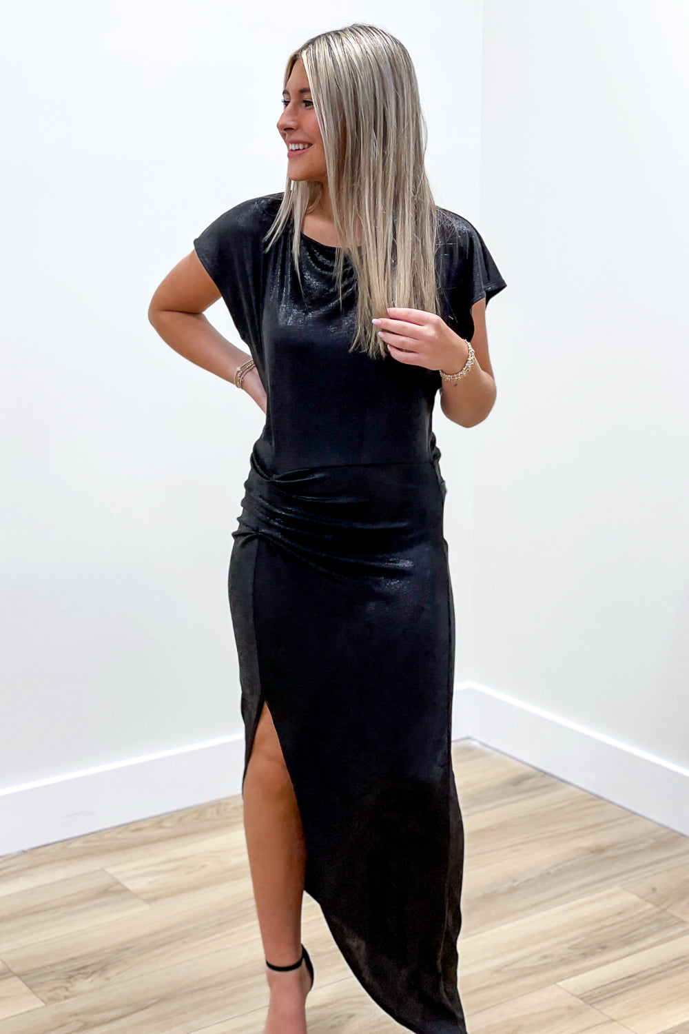 Elegant Stroll Cap Sleeve Midi Dress - Black
