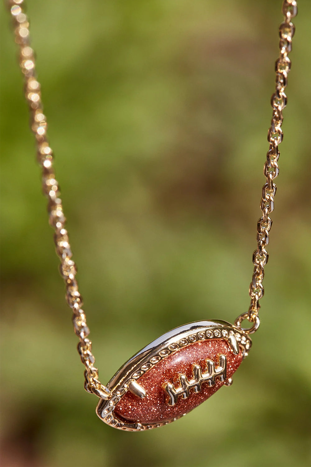 Kendra Scott: Football Short Pendant Necklace - Orange Goldstone | Makk Fashions