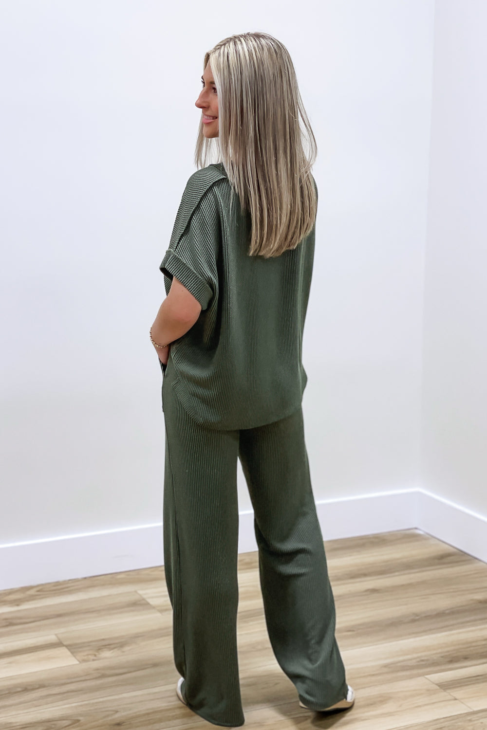 Good Times Textured Drawstring Pants - Olive | Makk Fashions