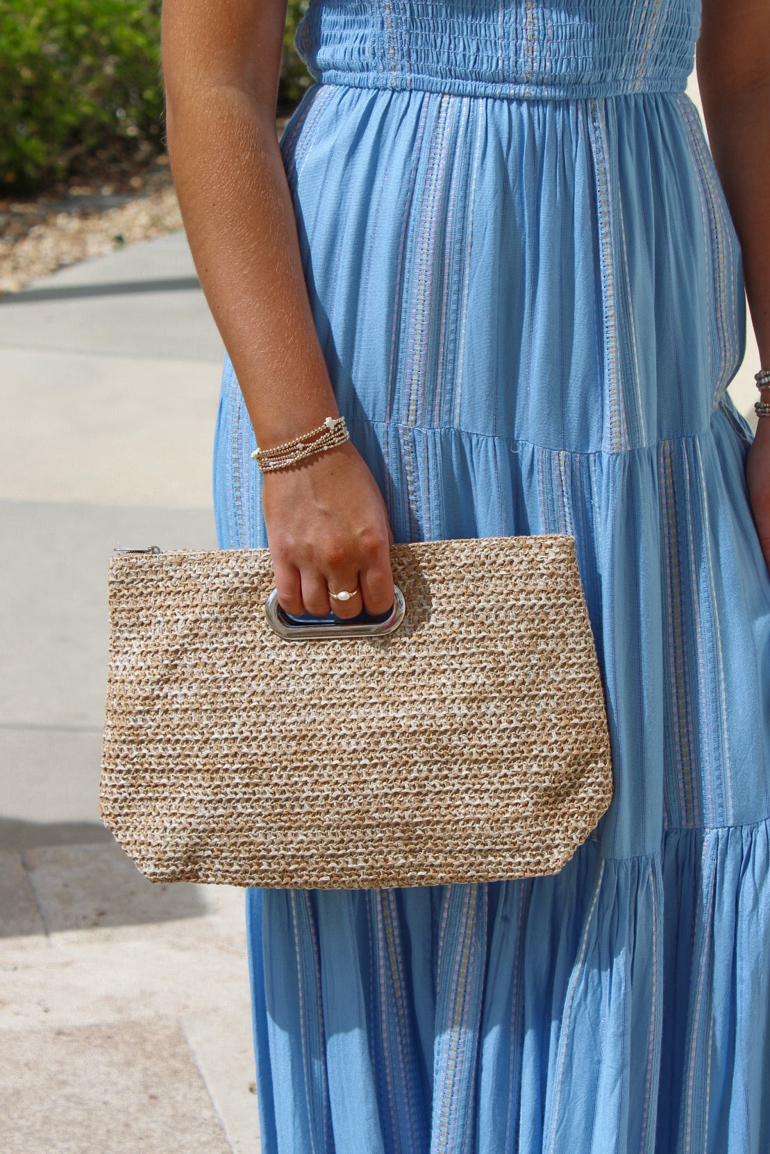 Resort Ready Straw Clutch With Handle - Taupe