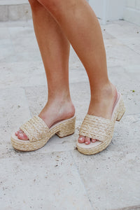 The Isla Raffia Platform Heel Slide Sandal - Natural | Makk Fashions