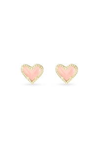 Kendra Scott: Ari Heart Gold Stud Earrings - Rose Quartz | Makk Fashions