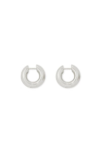 Kendra Scott: Mikki Huggie Earrings - Silver | Makk Fashions