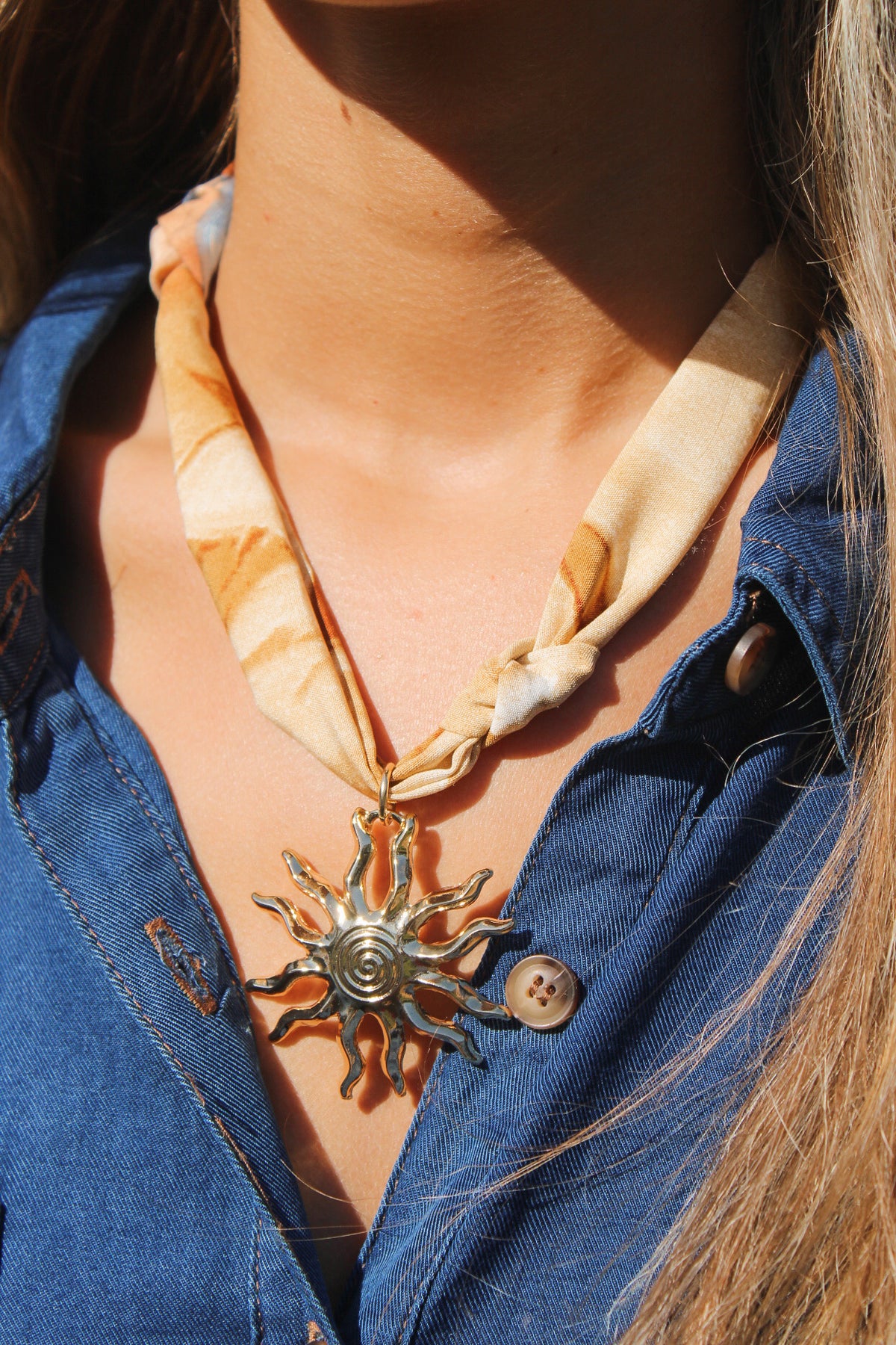 Sun Pendant Scarf Necklace - Brown