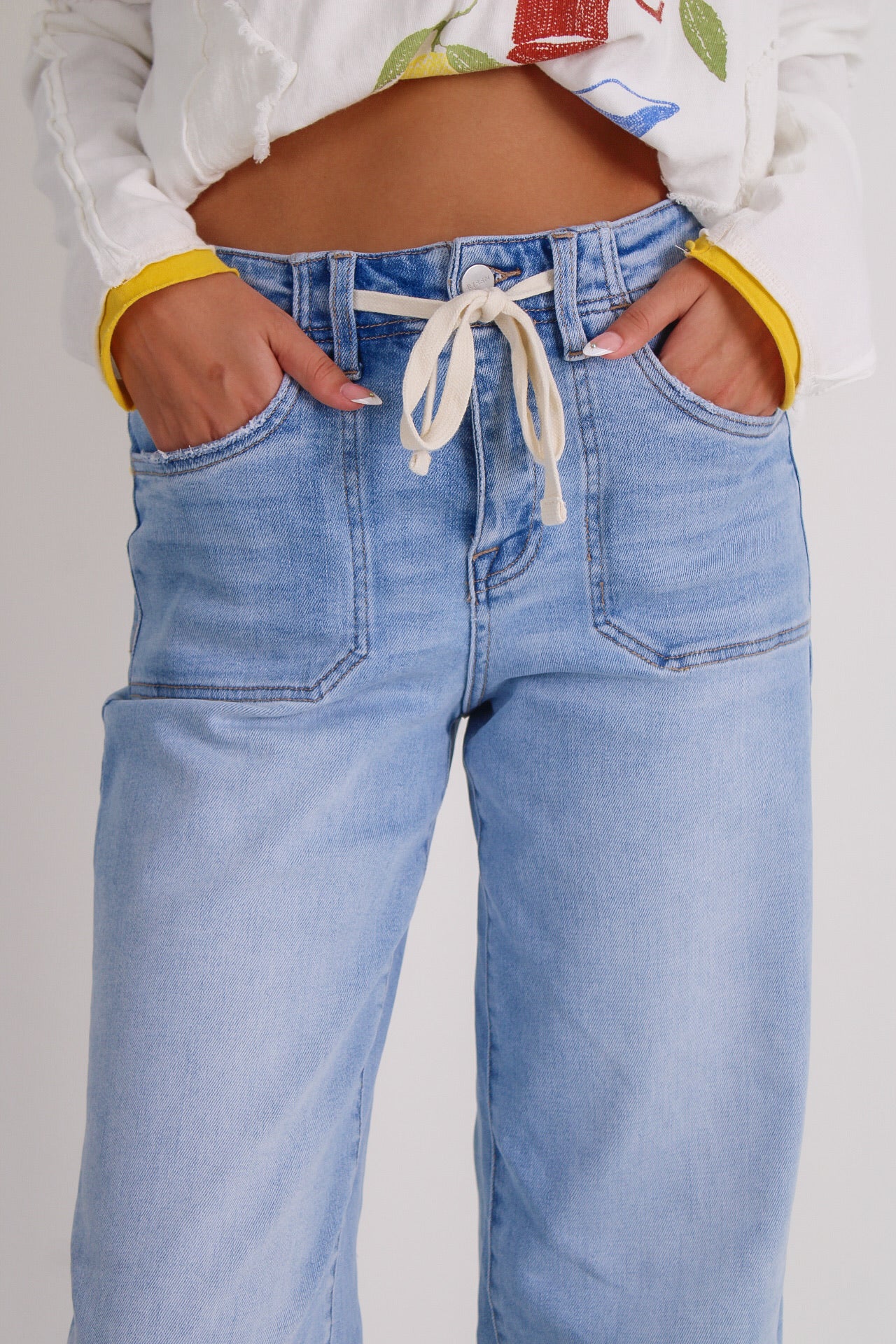 Anni High Rise Baggy Tie Detail Jeans - Lt Wash