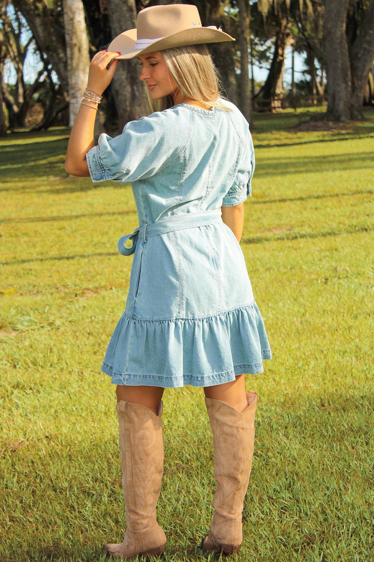 Urban Stitch Puff Sleeve Denim Dress - Lt. Wash