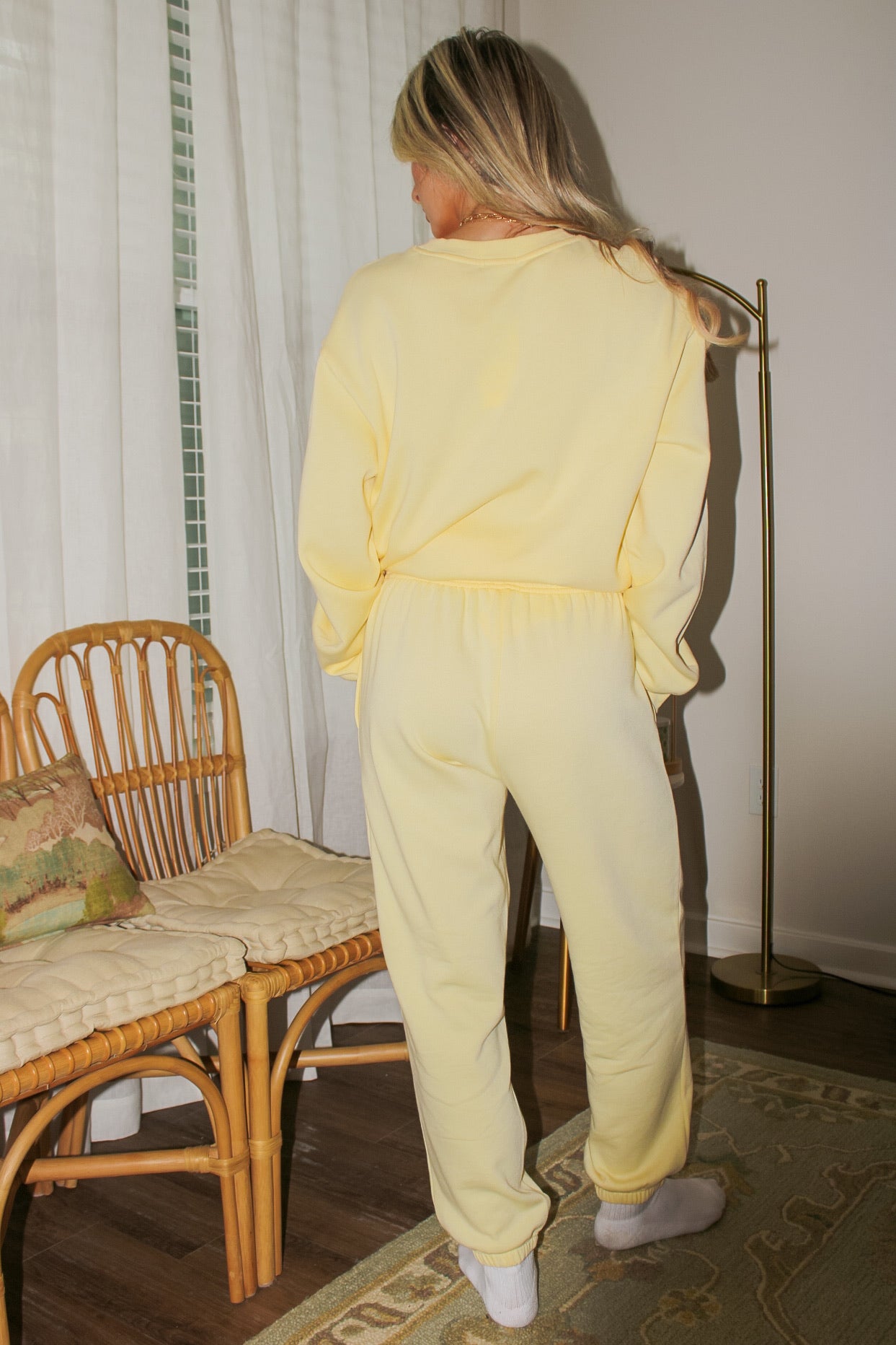 Z Supply: Classic Boyfriend Sweatshirt - Sunnyside