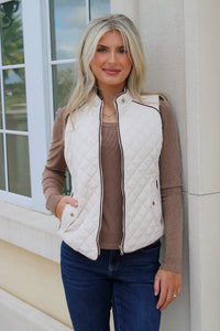 At The Lodge Quilted Padded Vest - Ivory