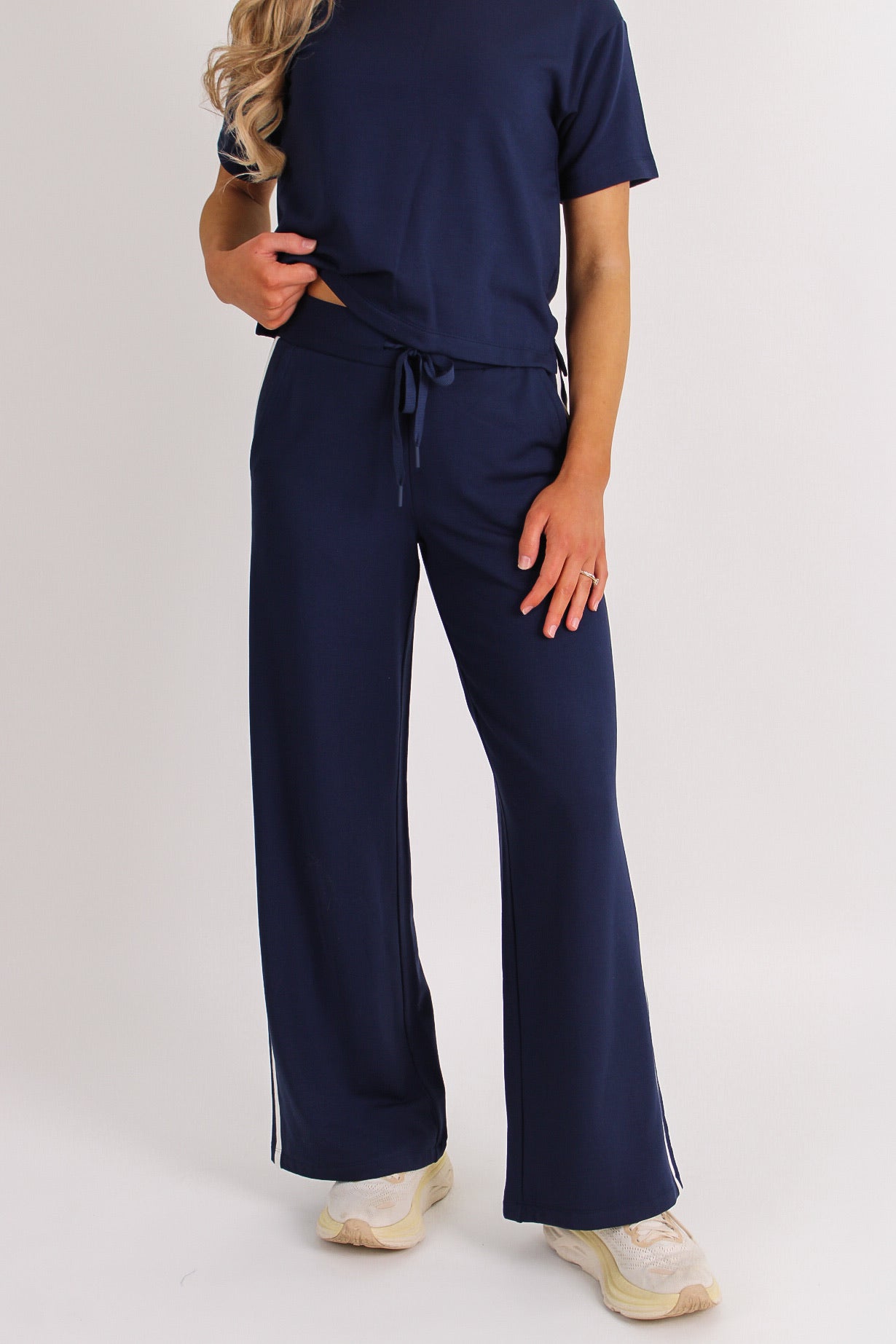 Z Supply: Layover Track Pants - Eslipse