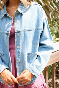 The Soft Shore Denim Jacket - Med Wash