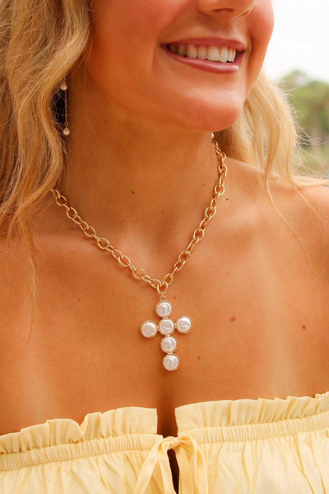Feeling Blessed Pearl Cross Pendant Necklace - Gold