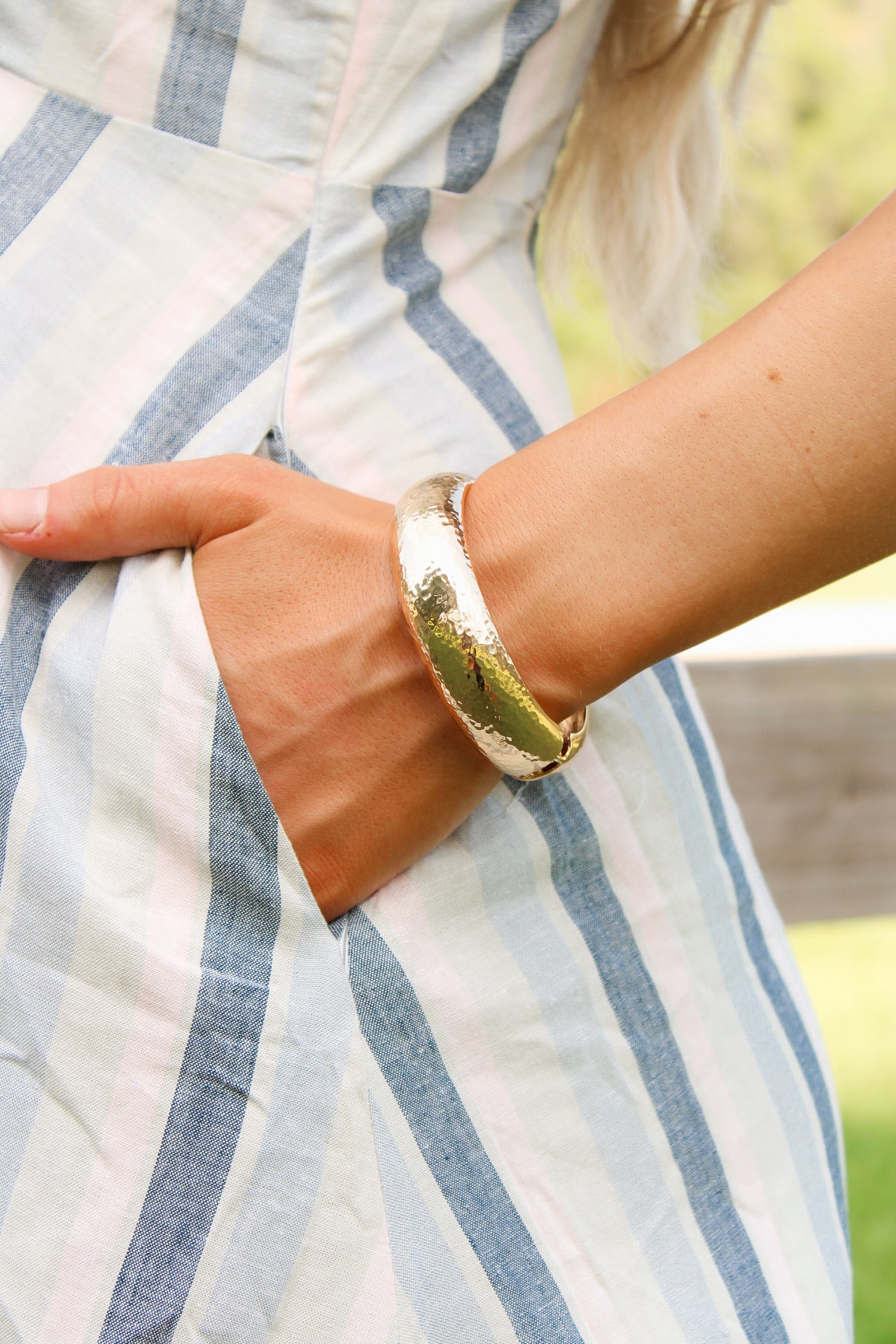 Hammered Round Bangle Bracelet - Gold