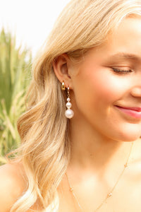 Graduated Pearl Drop Earrings - White