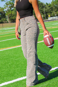 Hidden: Happi High Rise Comfort Flare Jeans - Cheetah