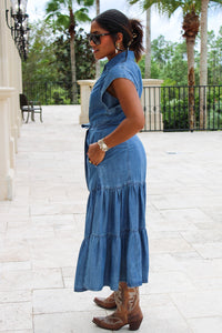 The Lila Tiered V-Neck Midi Dress - Med Wash
