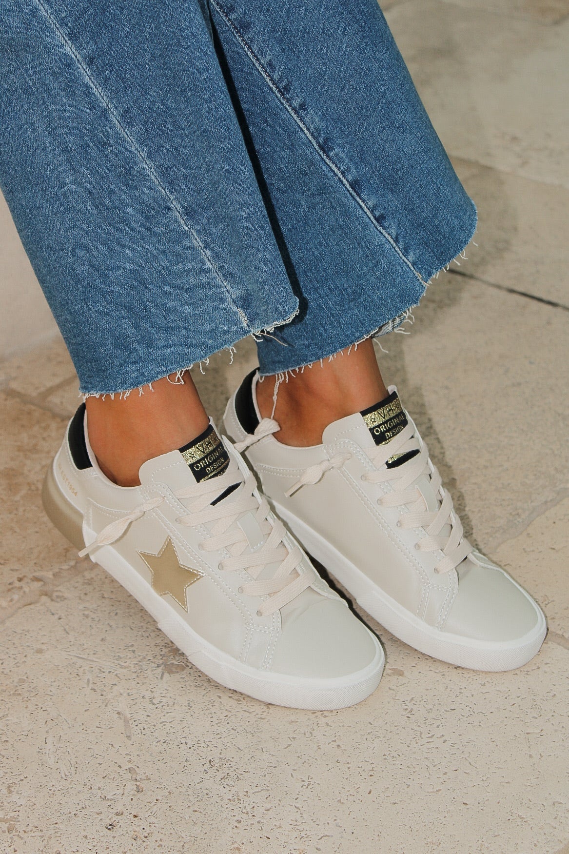 Vintage Havana: Mag 9 - White Gold Black