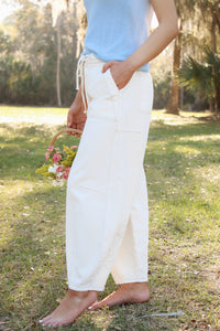 The Edit Drawstring Barrel Jeans - Ecru