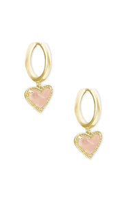 Kendra Scott: Ari Heart Gold Huggie Earrings - Rose Quartz | Makk Fashions