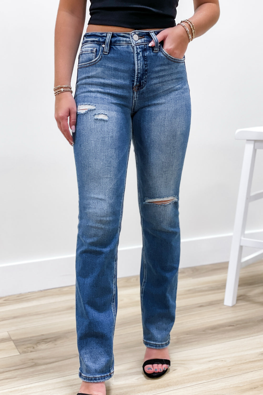 Carrie High Rise Ankle Straight Jeans - Medium Wash | Makk Fashions