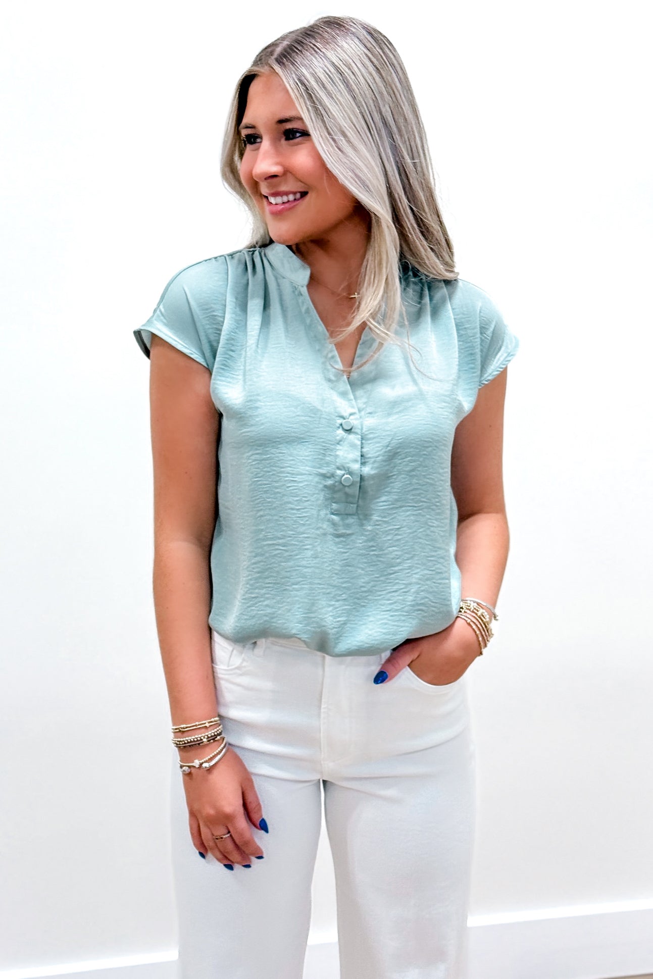 Spring Feelings V-Neck Top - Mint