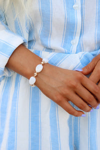 Marble Resin and Metallic Beaded Bracelet - Ivory