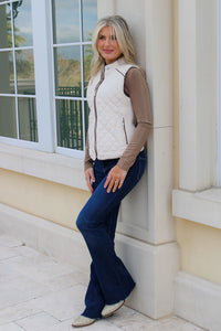 At The Lodge Quilted Padded Vest - Ivory