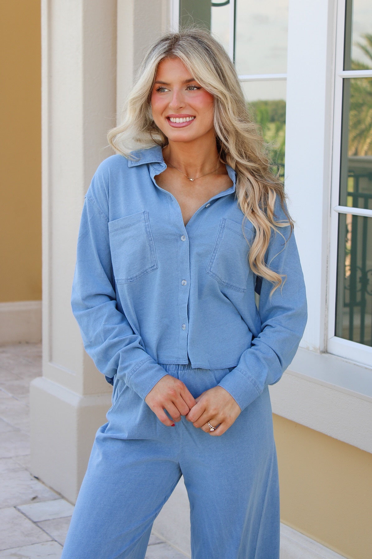Z Supply: Cropped  Reese Demin Button Up - Santorini Indigo