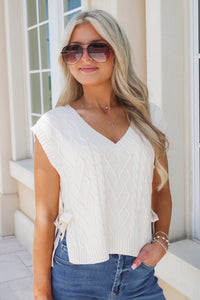 Moment Of Truth Sweater Vest - Cream