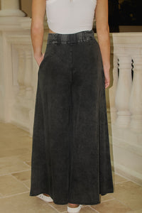 Runway Reverie Pintuck Wide Leg Pants - Washed Black