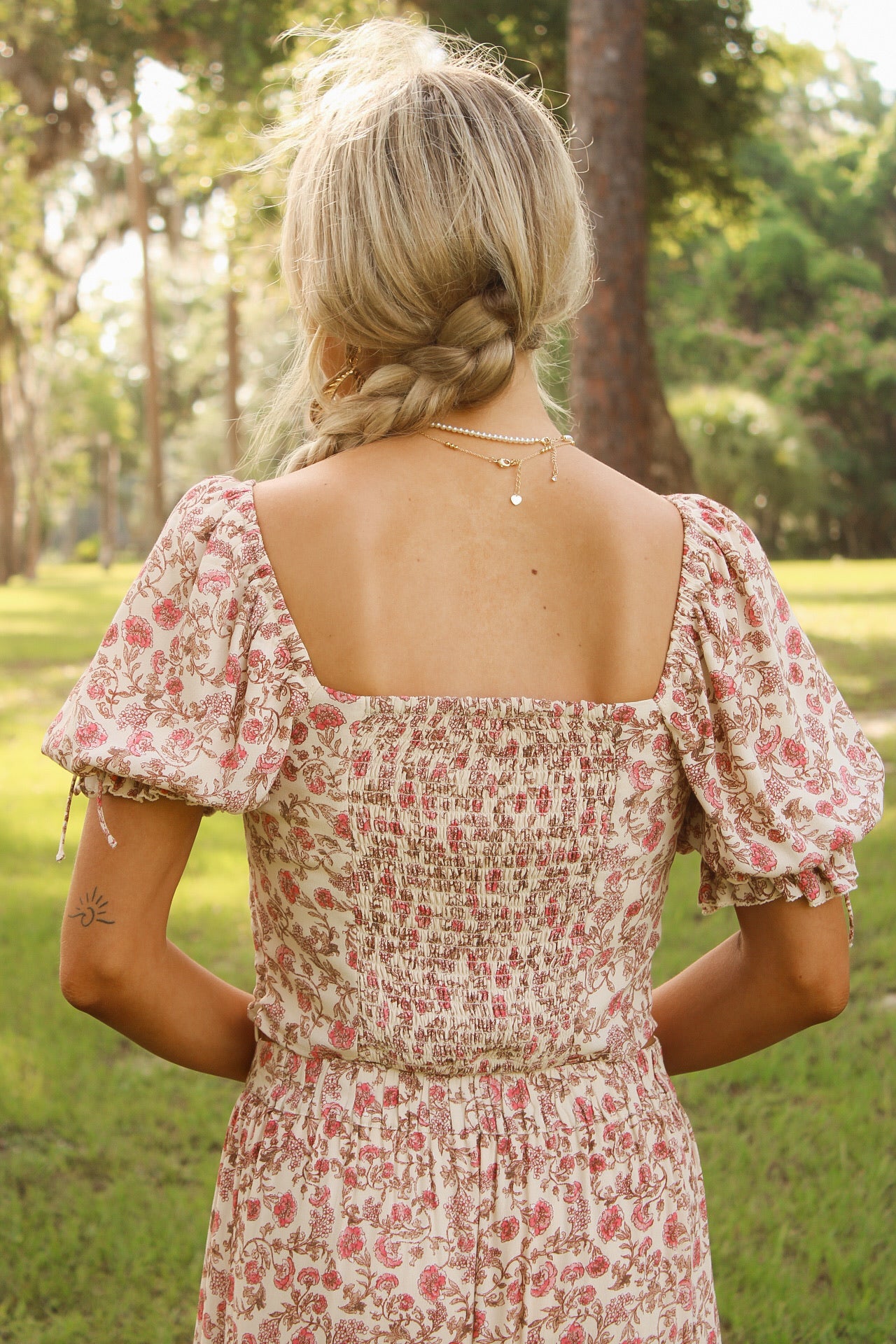 Z Supply: Moira Floral Top - Sandshell