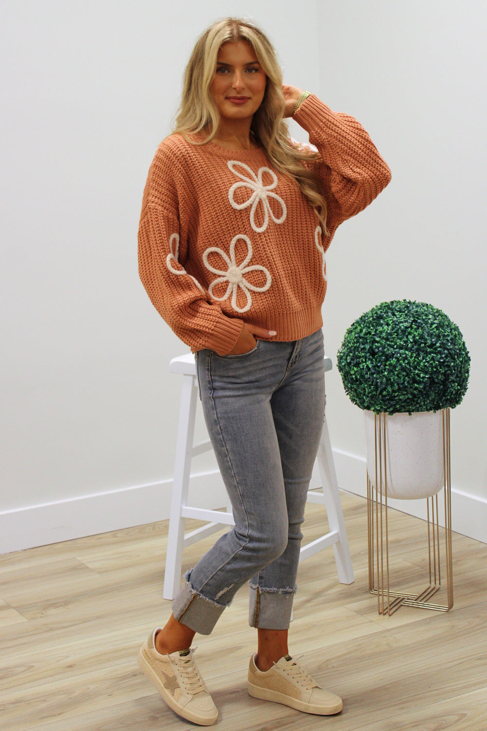 Fall Feelings Flower Stitch Sweater - Apricot | Makk Fashions