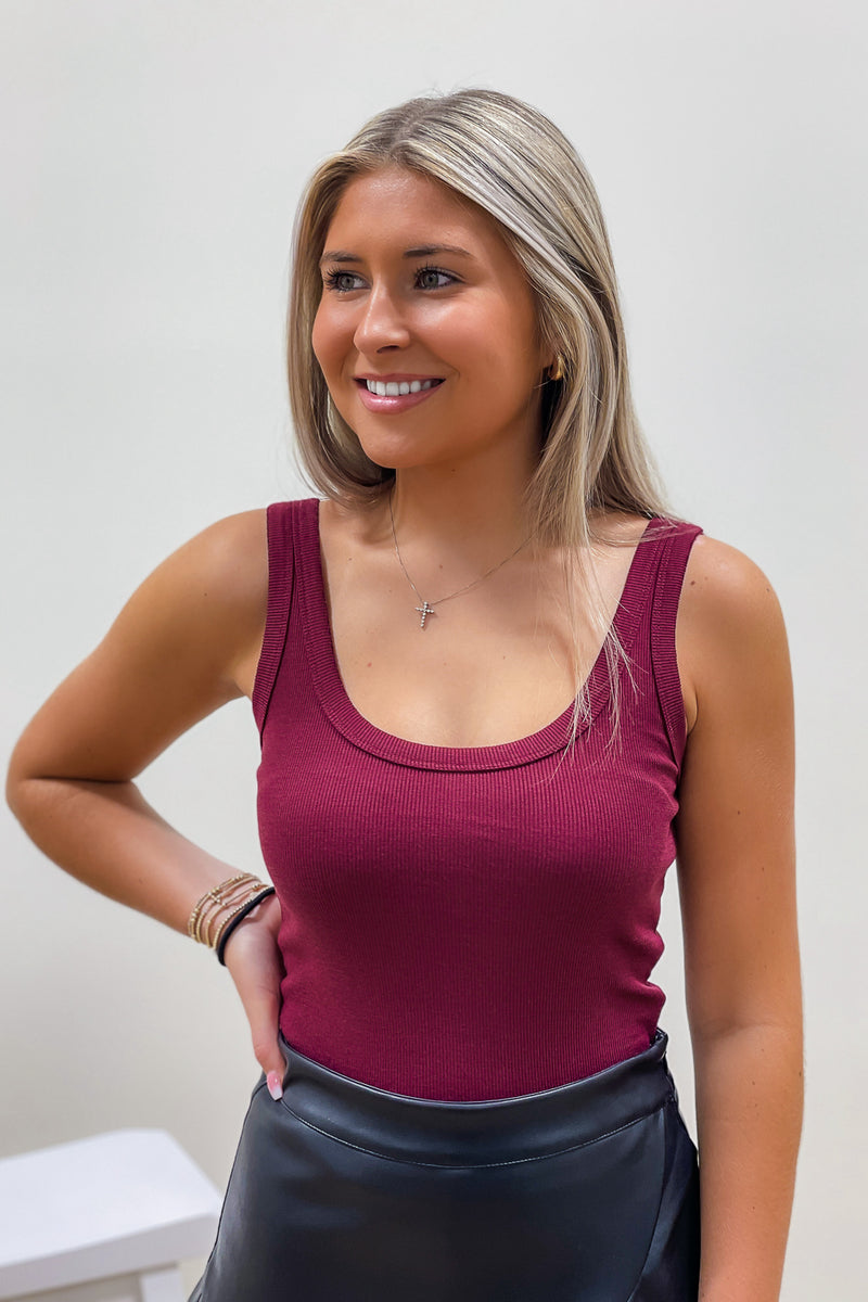 Feel The Sunshine Ribbed Crop Top - Maroon