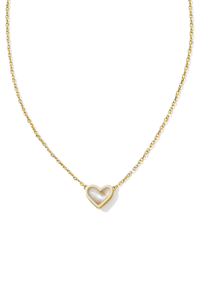 Kendra Scott: Framed Ari Heart Short Pendant Necklace - Iridescent Abalone | Makk Fashions