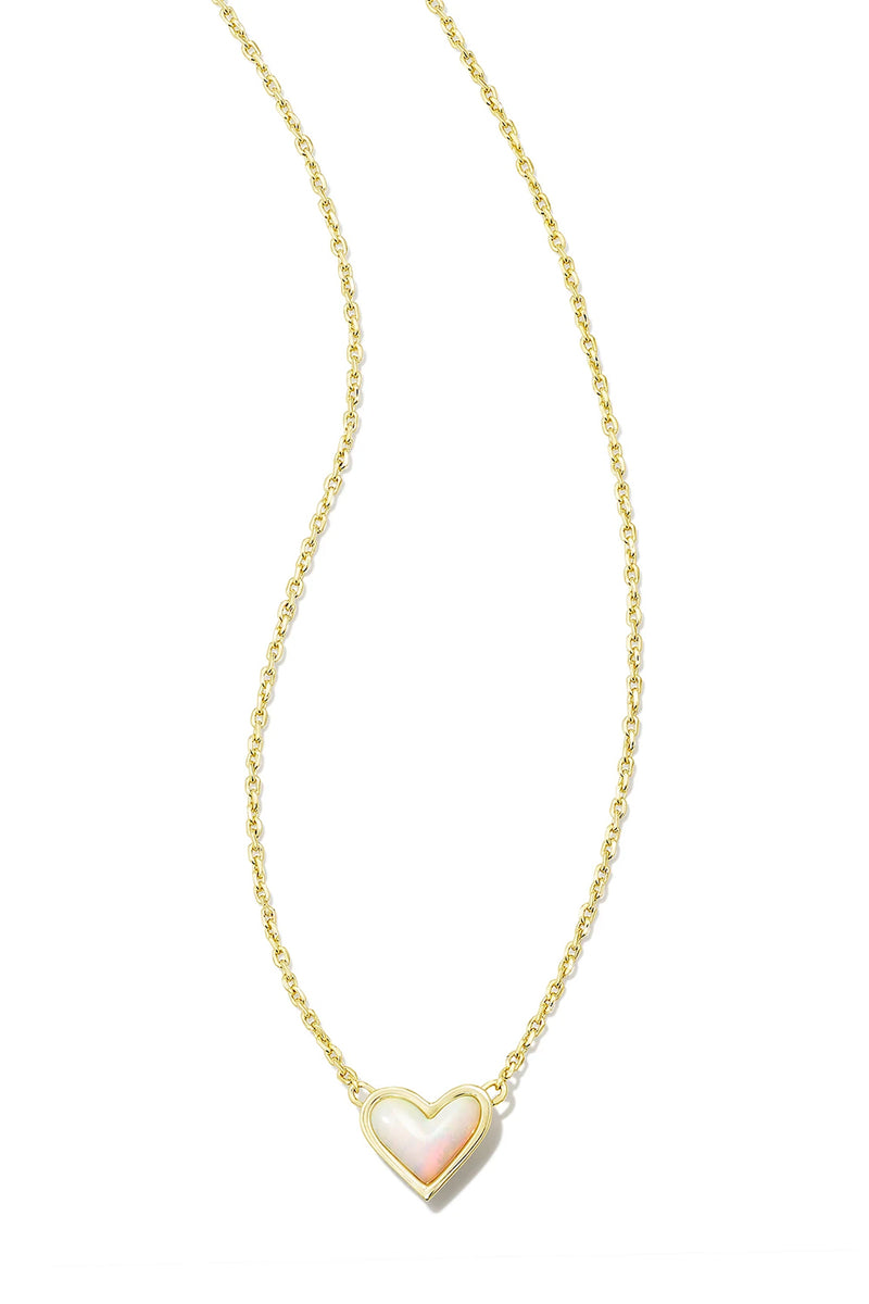 Kendra Scott: Framed Ari Heart Short Pendant Necklace - White Opalescent | Makk Fashions
