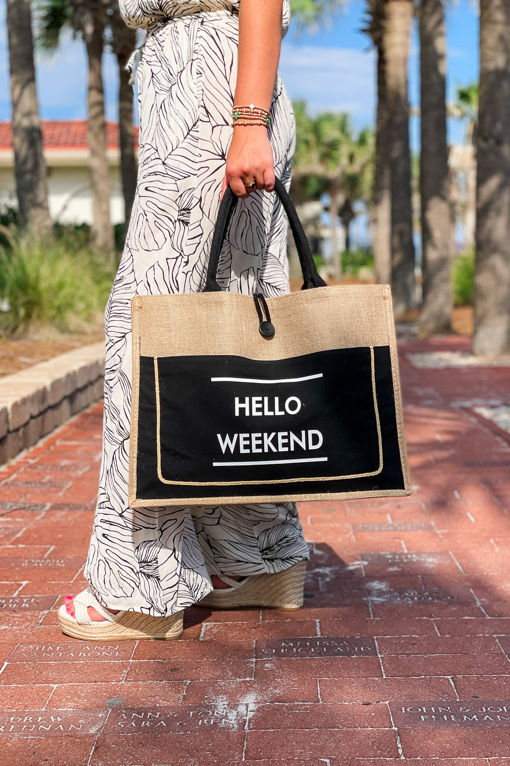 "Hello Weekend" Tote Bag - Black | Makk Fashions