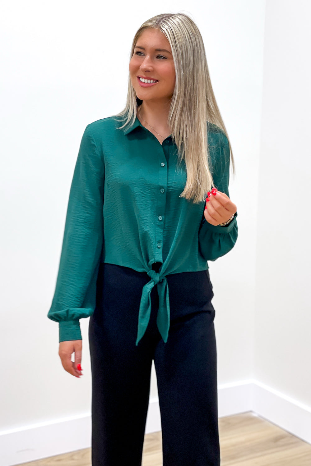 In the Moment Collared Crop Top - Hunter Green | Makk Fashions