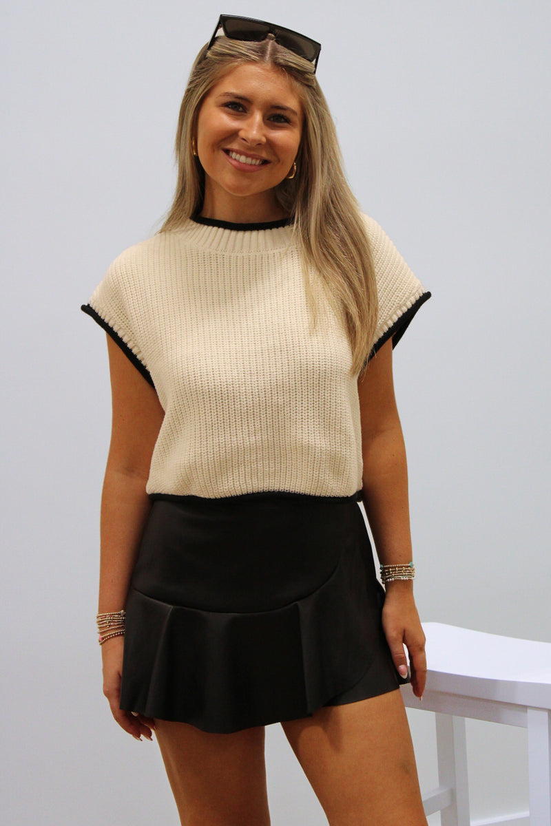 Showing Off Boxy Cropped Sweater - White/Black | Makk Fashions