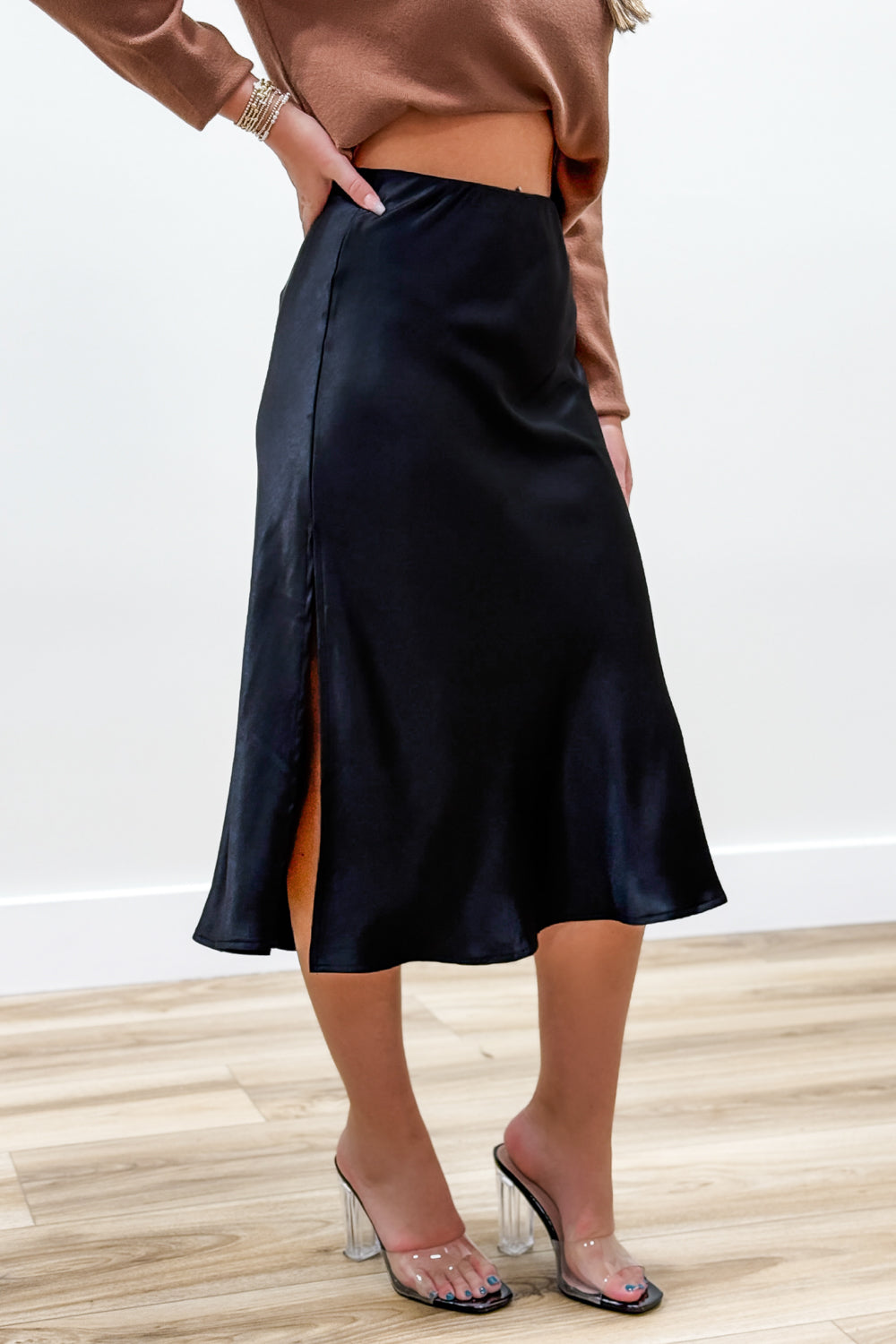 Sleek & Chic Classic Midi Skirt - Black | Makk Fashions