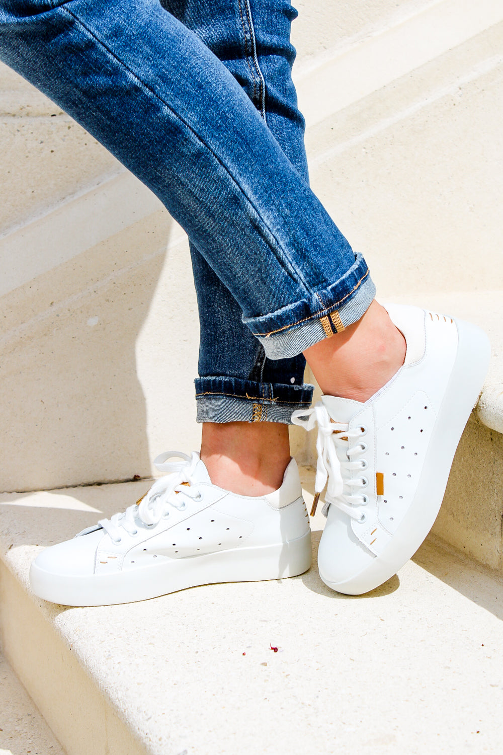 The Taylor Lace-Up Front Sneakers - White | Makk Fashions