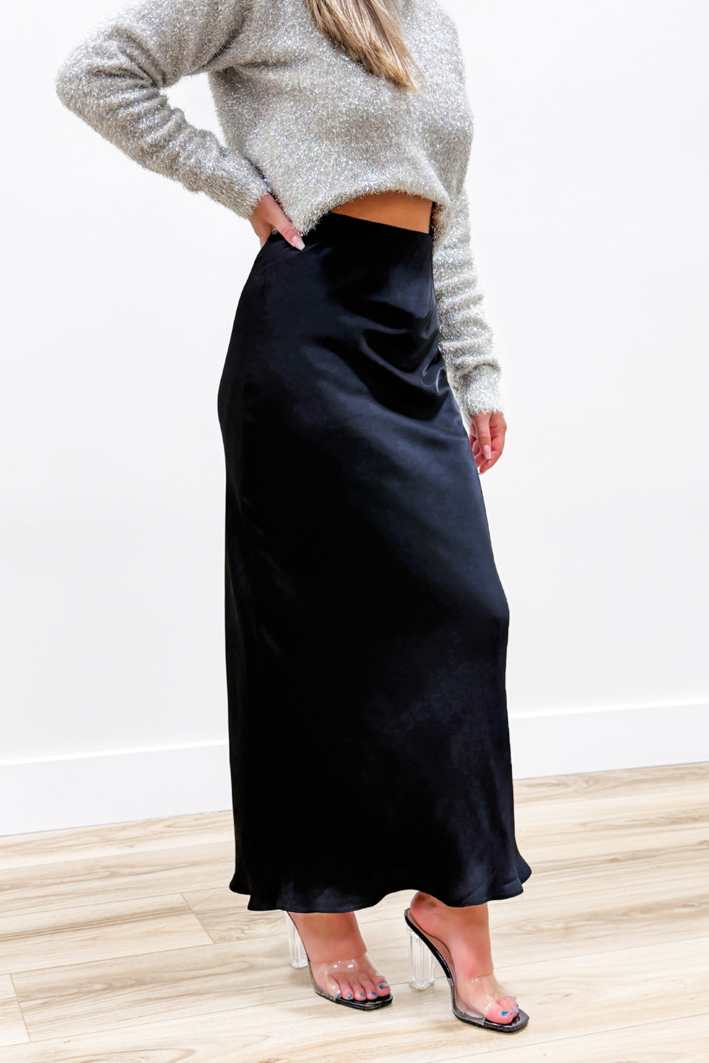 Z Supply: Europa Lux Sheen Skirt - Black | Makk Fashions