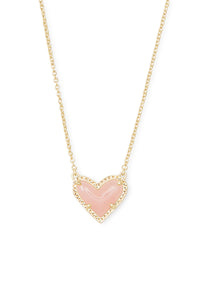 Kendra Scott: Ari Heart Gold Pendant Necklace - Rose Quartz | Makk Fashions