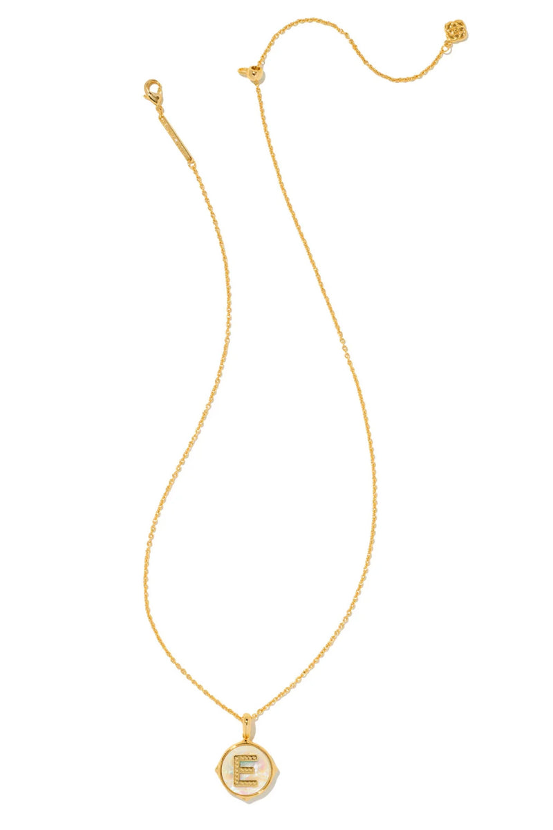 Kendra Scott: Letter E Gold Disk Pendant Necklace - Iridescent Abalone | Makk Fashions