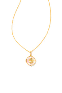 Kendra Scott: Letter S Gold Disk Pendant Necklace - Iridescent Abalone | Makk Fashions
