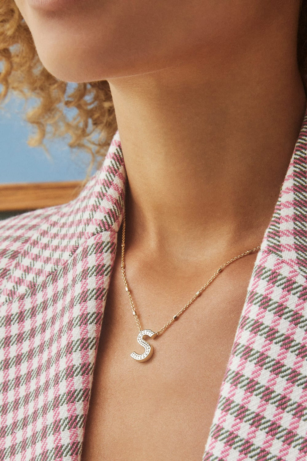 Kendra Scott: Letter S Pendant Necklace - Gold | Makk Fashions