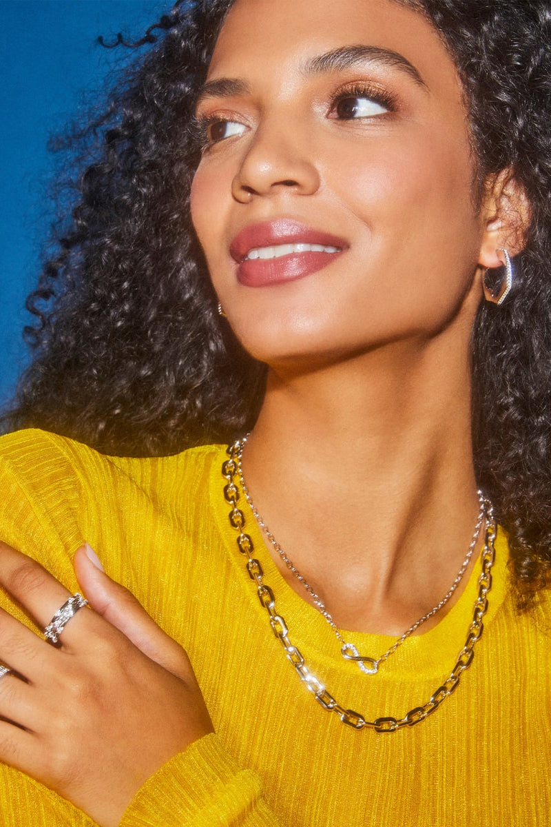 Kendra Scott: Mallory Gold Huggie Earrings - White Crystal | Makk Fashions